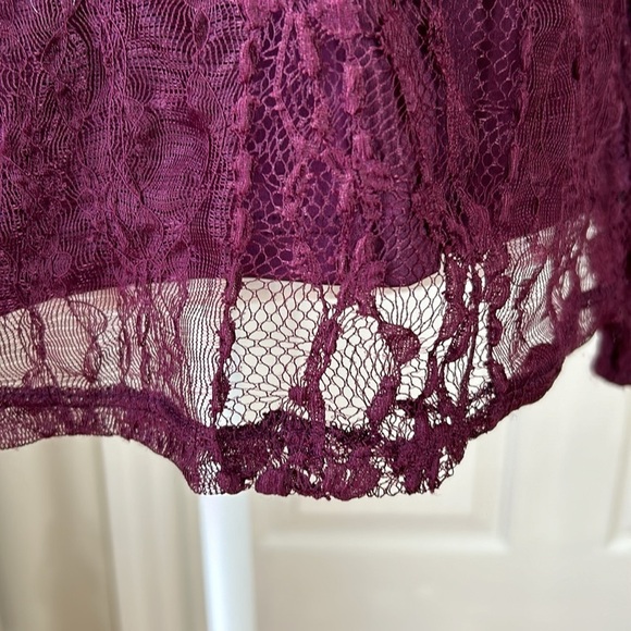 Style & Co Sheer Sleeve with lace overlay blouse sz PS - Picture 5 of 6